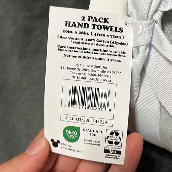 NWT Disney Mini Mouse Hand Towels - Picture 4 of 4